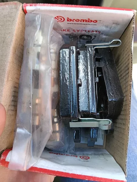Vanzare placute frana marca brembo puntea spate noi noute